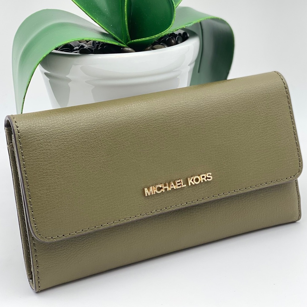 AUTHENTIC Michael Kors Olive Green Leather Clutch Wallet with Gold Logo